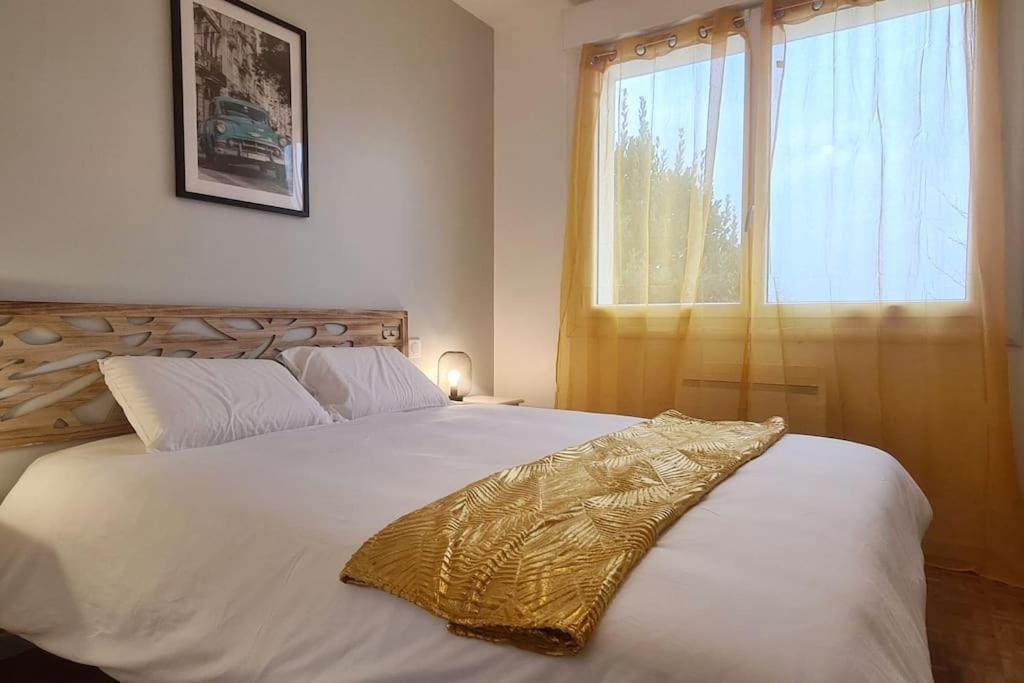 Le Bel Horizon Apartment Bessines Bagian luar foto